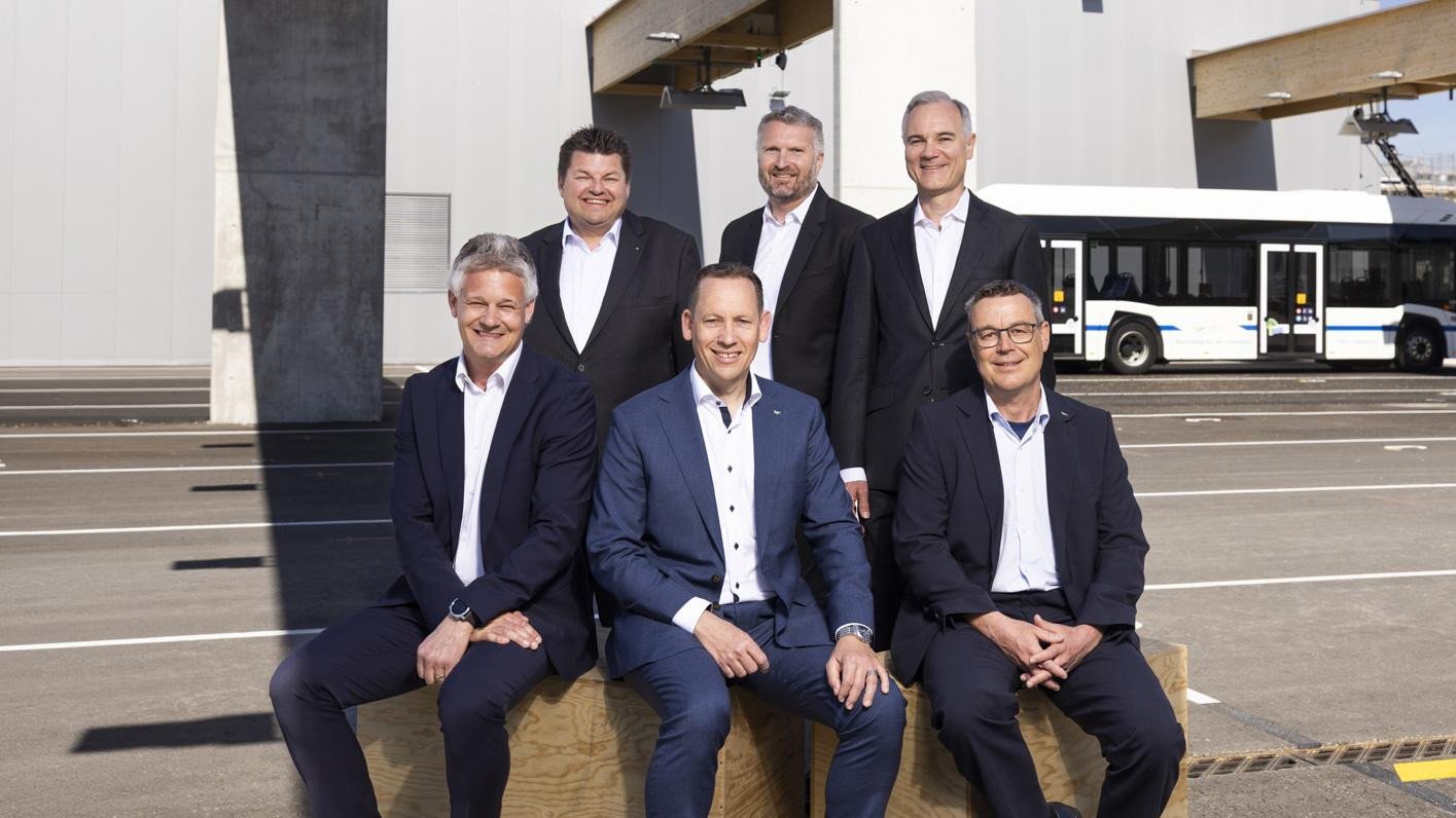 Das Bild zeigt die Geschäftsleitung der ZVB